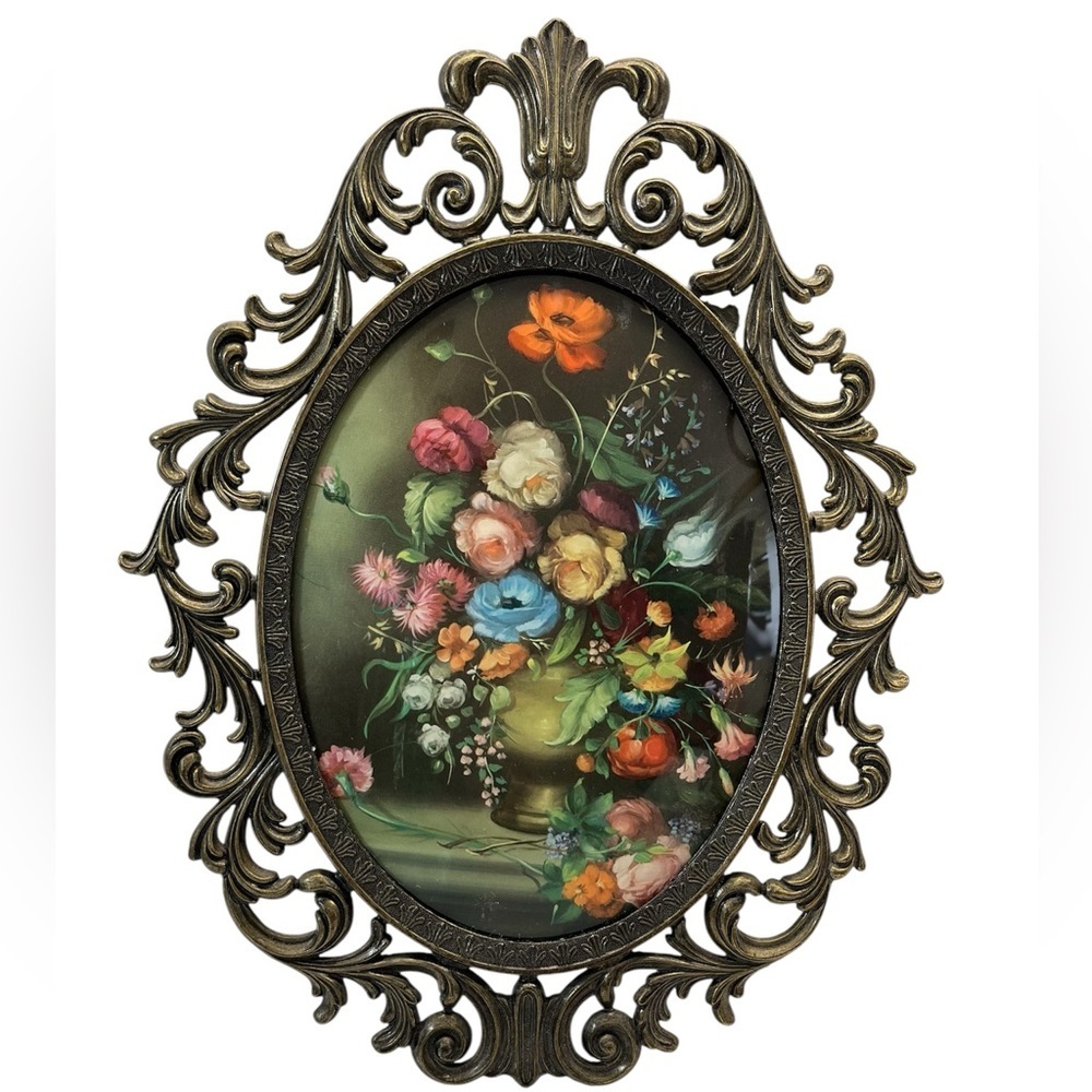 Vtg Floral Oval Frame Bubble Convex Glass Italy 13x10 Brass Tone Metal‎ Ornate
